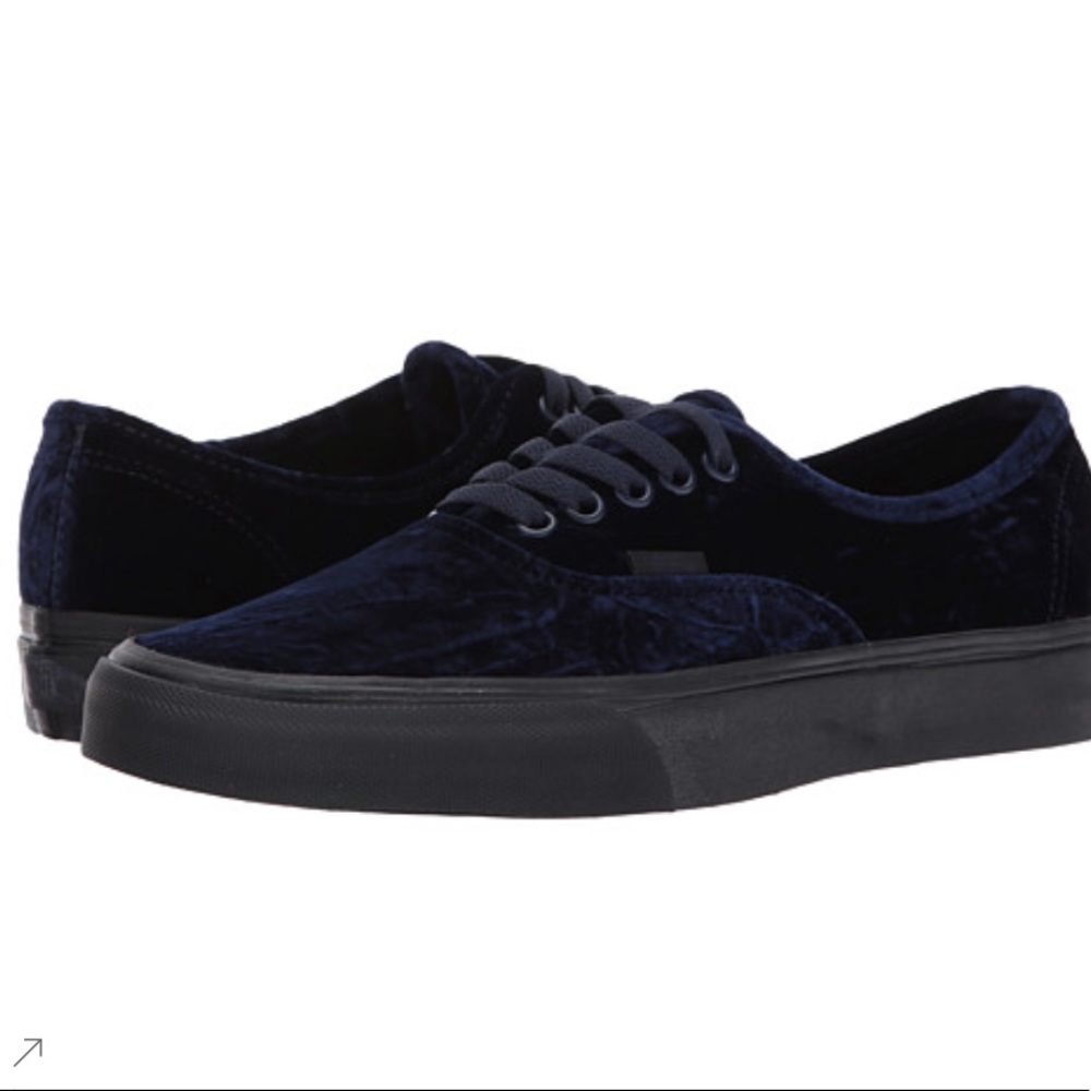 ISO ANY VANS AUTHENTIC